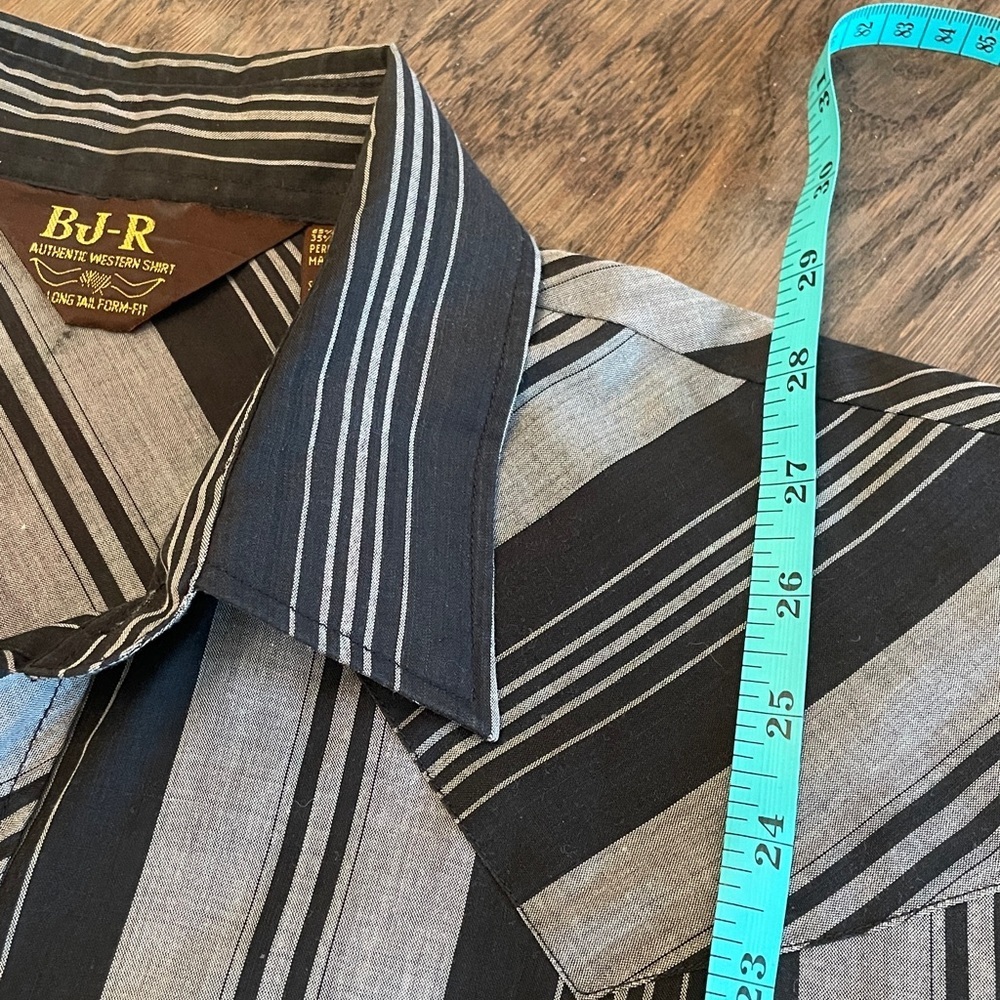 BJ-R Authentic Western Shirt Vintage Pearl Snap Size L
Great shape! - Picture 8 of 9